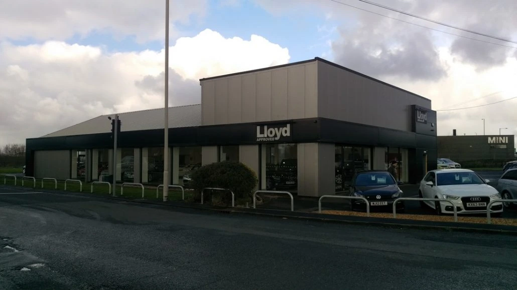 LLoyds showroom installation Sunderland